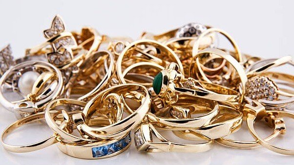 Antique gold jewelry buyers Harrisburg North Carolina. updated 2025